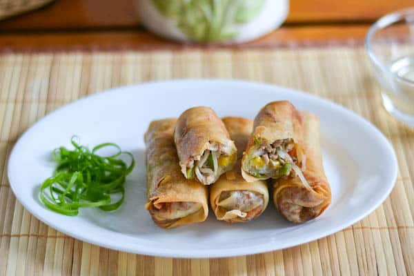 Lumpiang Prito (Pork and Vegetable Spring Roll)