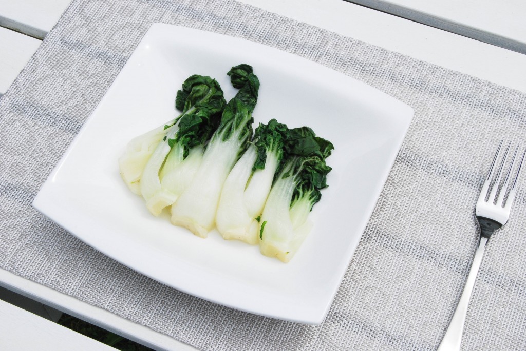 Steamed Bok Choy with Garlic Sauce