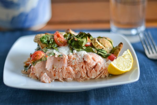 Baked Salmon with Tomatoes, Spinach and Mushrooms