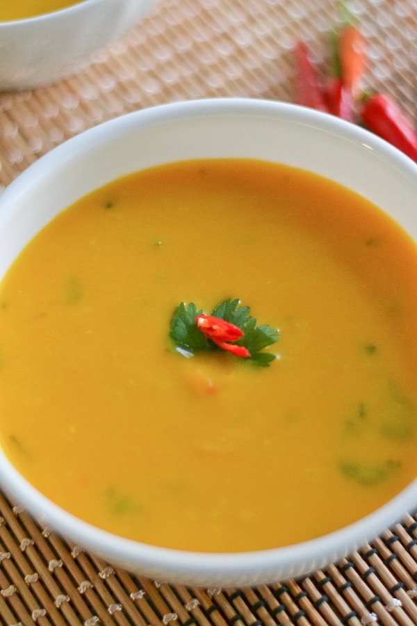 Slow Cooker Thai Pumpkin Coconut Soup