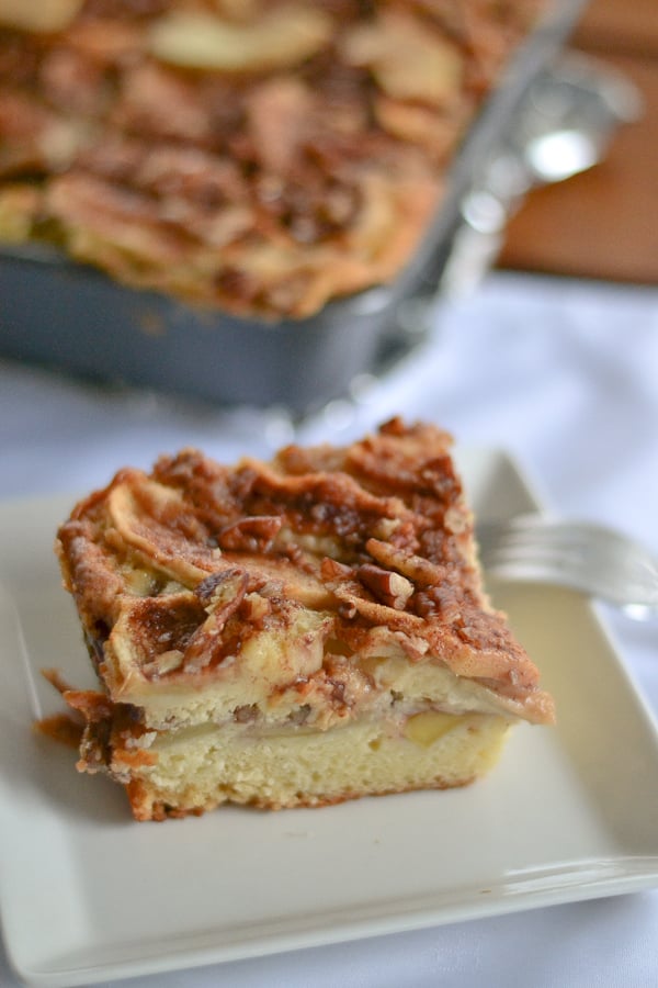 Apple Sour Cream Coffee Cake