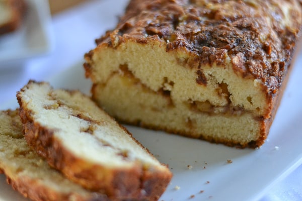 Apple Cinnamon Cake