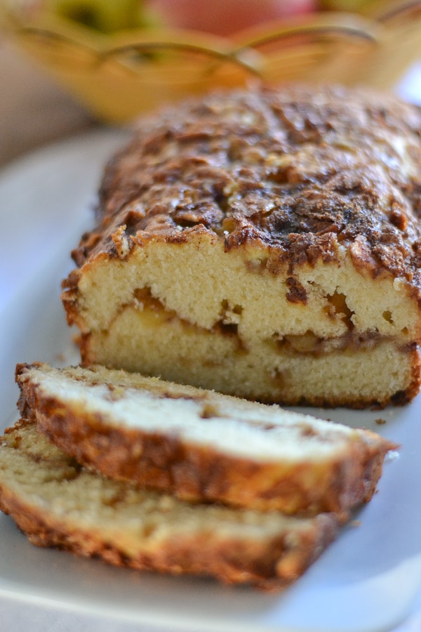 Apple Cinnamon Cake