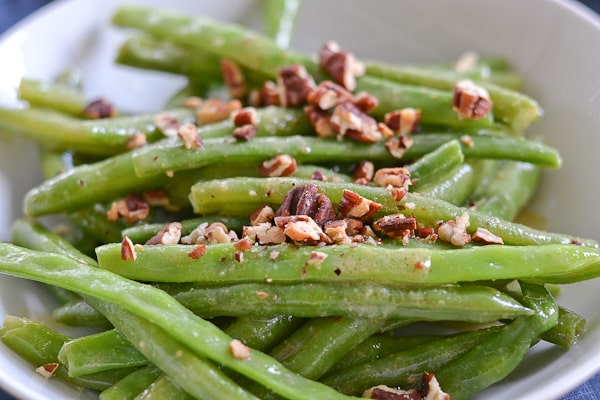 Green Beans with Pecans and Maple Vinaigrette