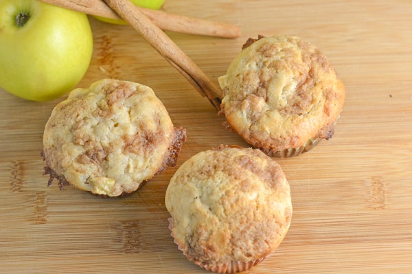 Apple Cinnamon Crumble Muffins