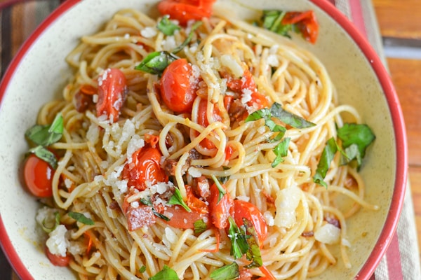Spaghetti with Pancetta and Cherry Tomatoes