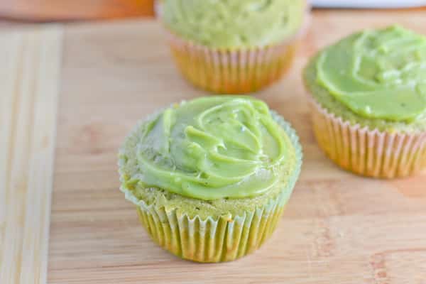 Green Tea Cupcakes with White Chocolate Green Tea Ganache