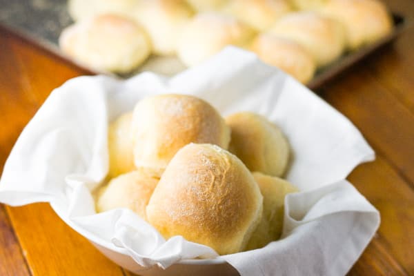 Pan de Sal (pandesal) (FIlipino bread rolls)