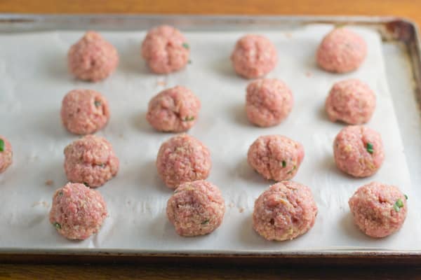 Chicken Teriyaki Meatballs - baked chicken meatballs with sweet, sticky and delicious teriyaki sauce.