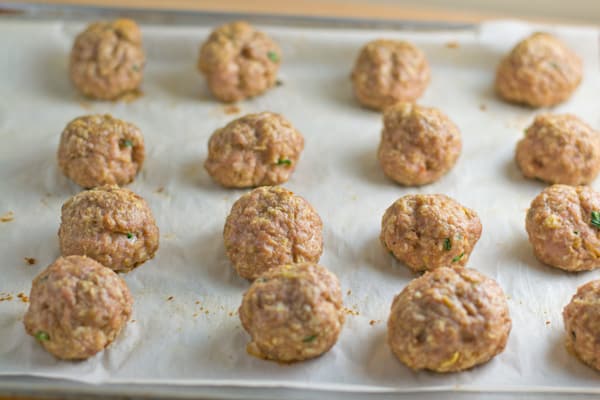 Chicken Teriyaki Meatballs - baked chicken meatballs with sweet, sticky and delicious teriyaki sauce.