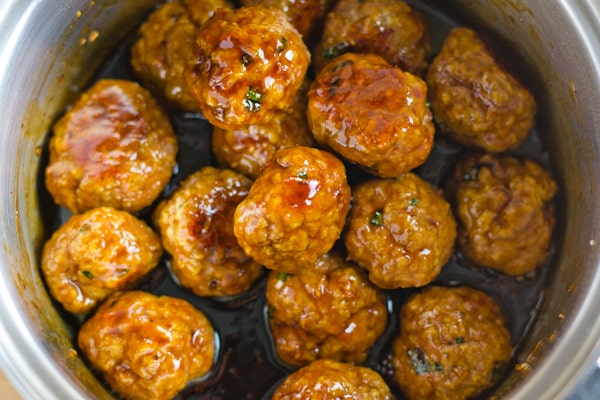 Chicken Teriyaki Meatballs - baked chicken meatballs with sweet, sticky and delicious teriyaki sauce.