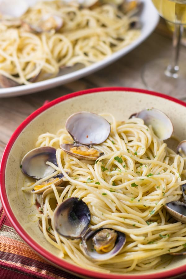 Spaghetti Alle Vongole - Salu Salo Recipes