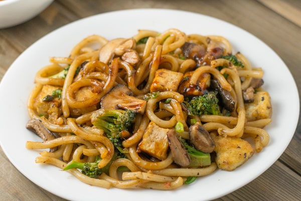 Stir Fried Noodles with Crispy Tofu