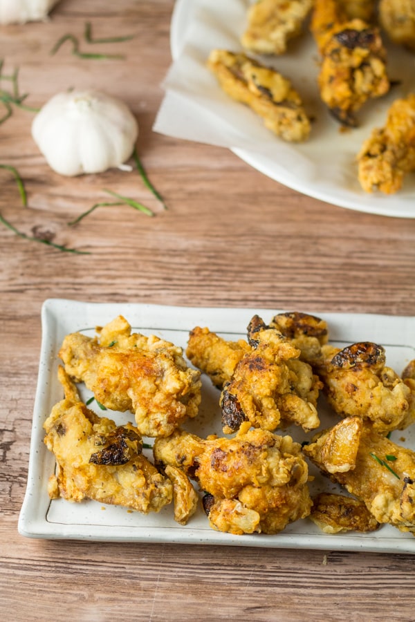 Crispy Garlic Fried Chicken Wings