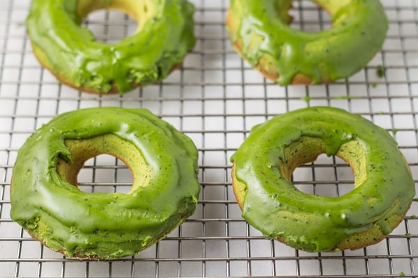 green donut