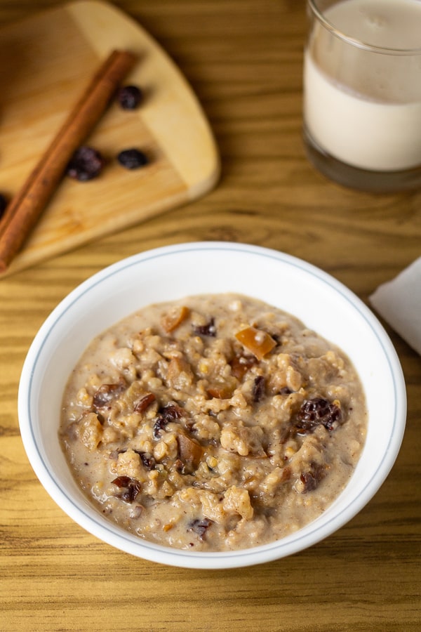 Slow Cooker Apple-Cinnamon Steel-Cut Oatmeal - Salu Salo Recipes